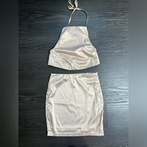 Fashion nova satin set